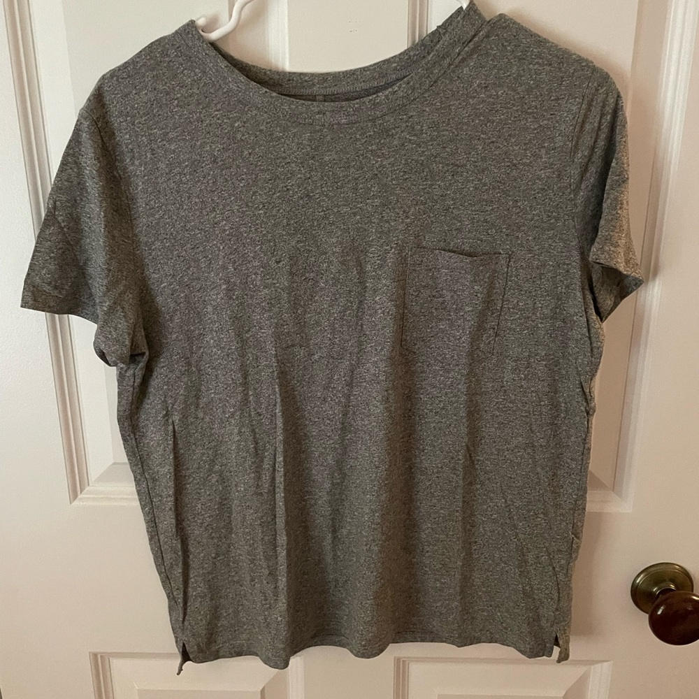 Greg old navy tee